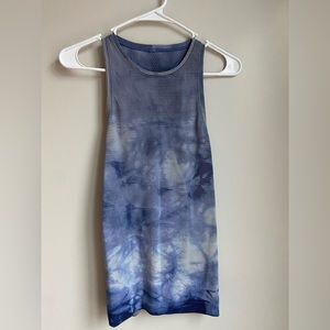 EUC Lululemon swiftly light tank top size 4